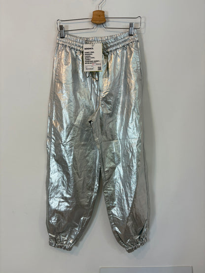 AMEÉ. Sleeveless fringed sweater S.(s)