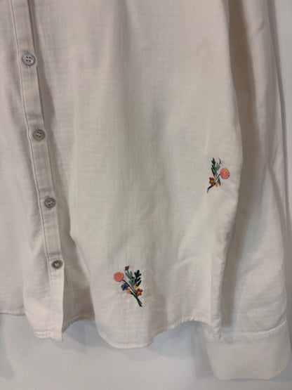 BALZAC. Blusa blanca bordados