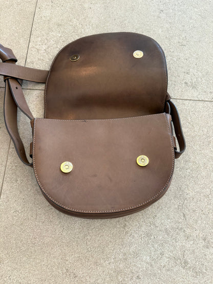 MALABABA. Bolso marrón piel asa larga