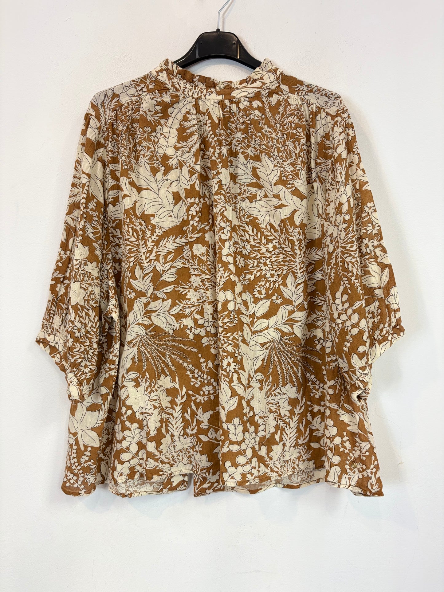 DES PETITS HAUTS. Blusa fluida estampado mostazas
