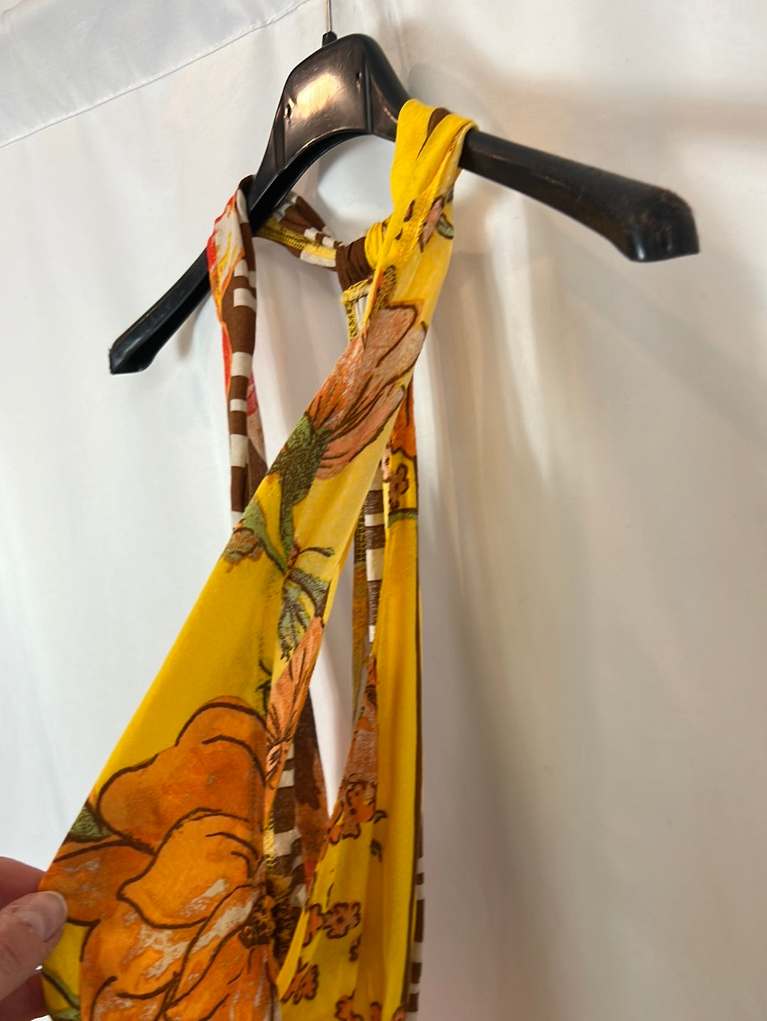 FREE PEOPLE. Top amarillo flores T.u(S)