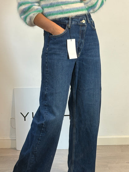 ZARA. Black stretch knit top. TL