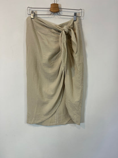 MAGNOLYA. Falda beige lazada T.0(40)