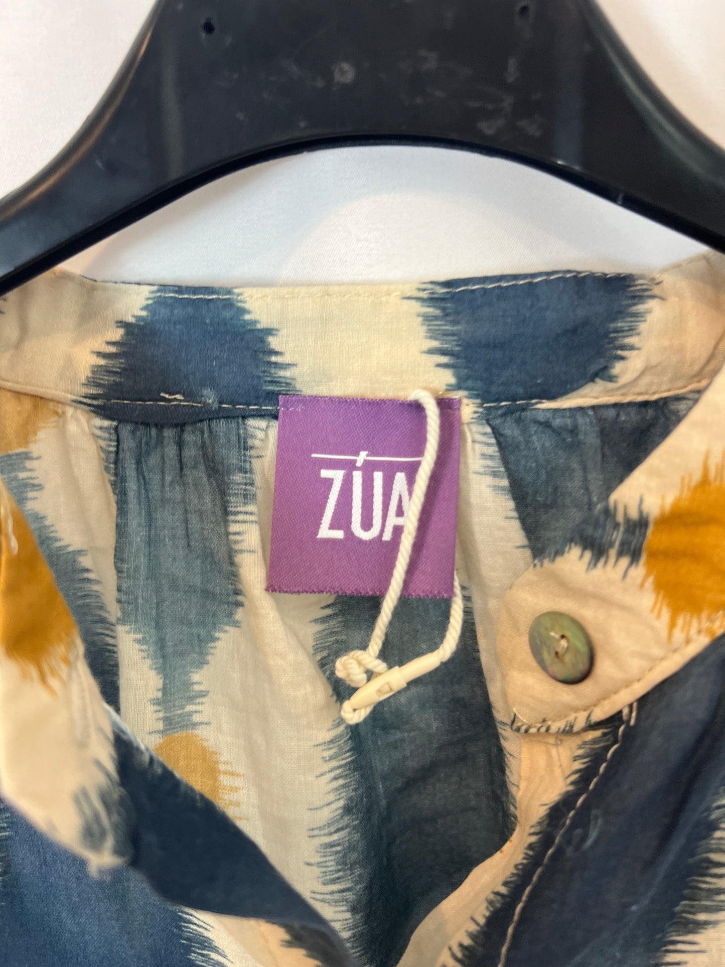 ZUA. Printed blouse with a mandarin collar. YOU (M)