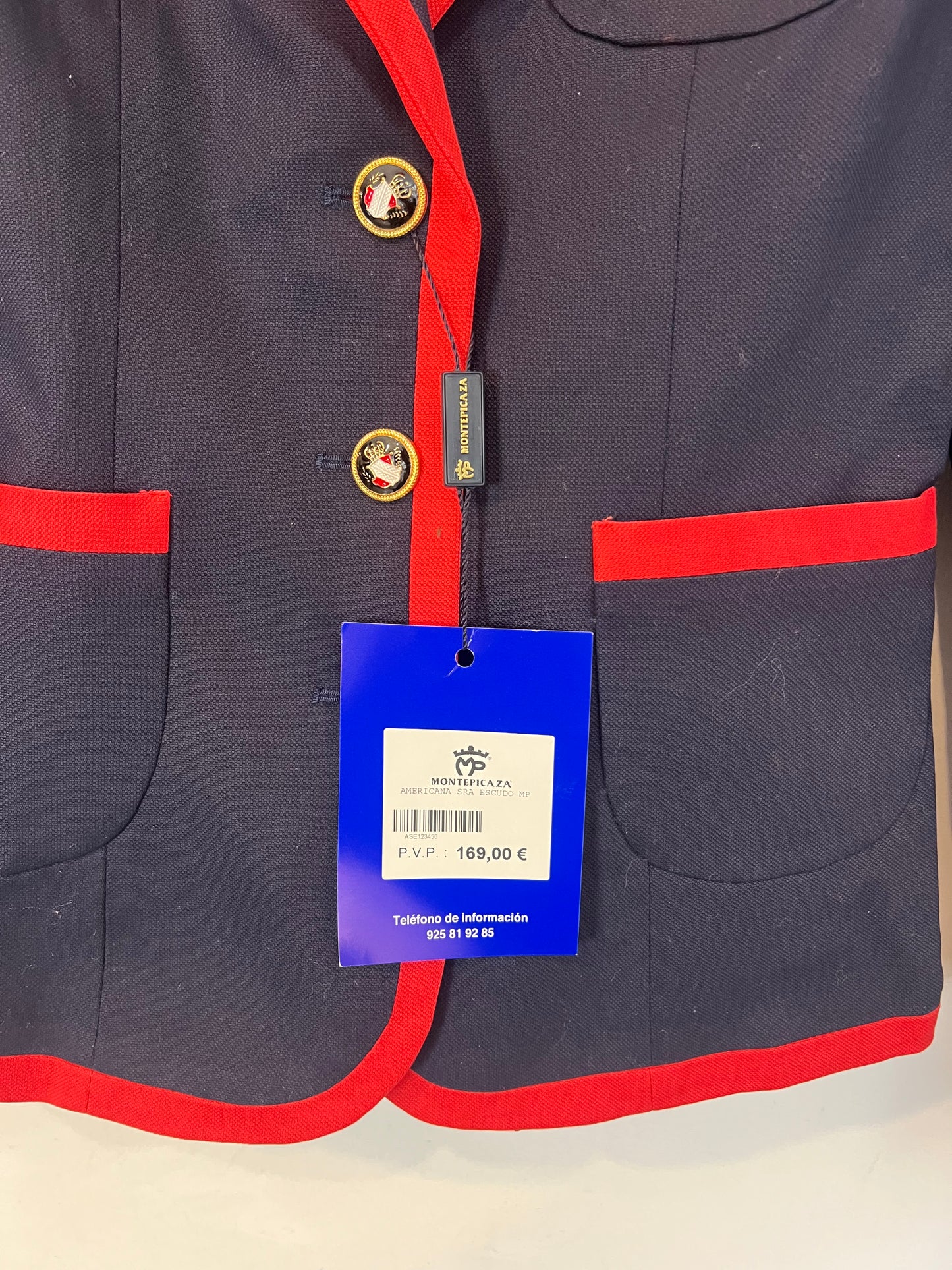 MONTEPICAZA. Blazer azul escudo