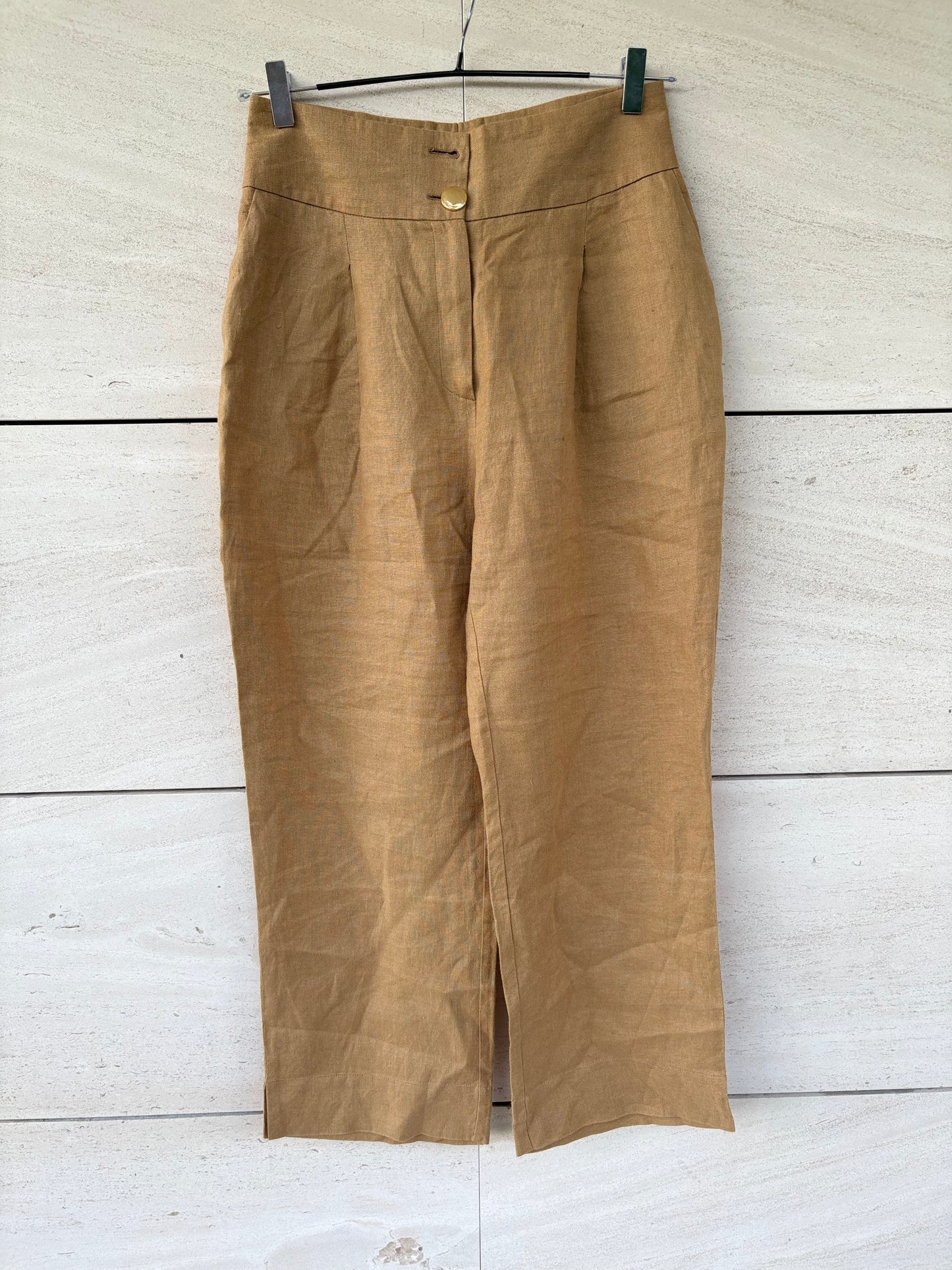 UTERQÜE. Pantalón camel lino. T M (tara)
