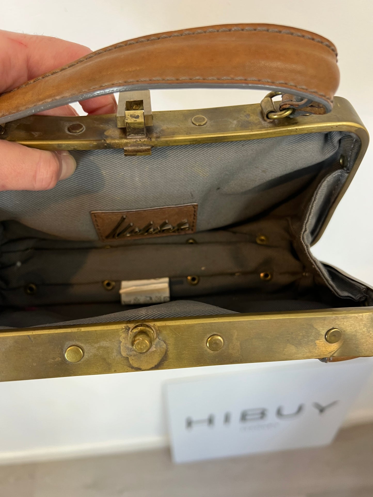 MALABABA. Bolso mini vintage piel marrón (Tara)