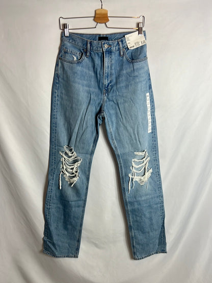 UNIQLO. Denim recto rotos. T 27(38)