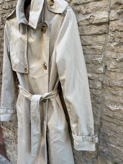 MANGO. Gabardina clásica