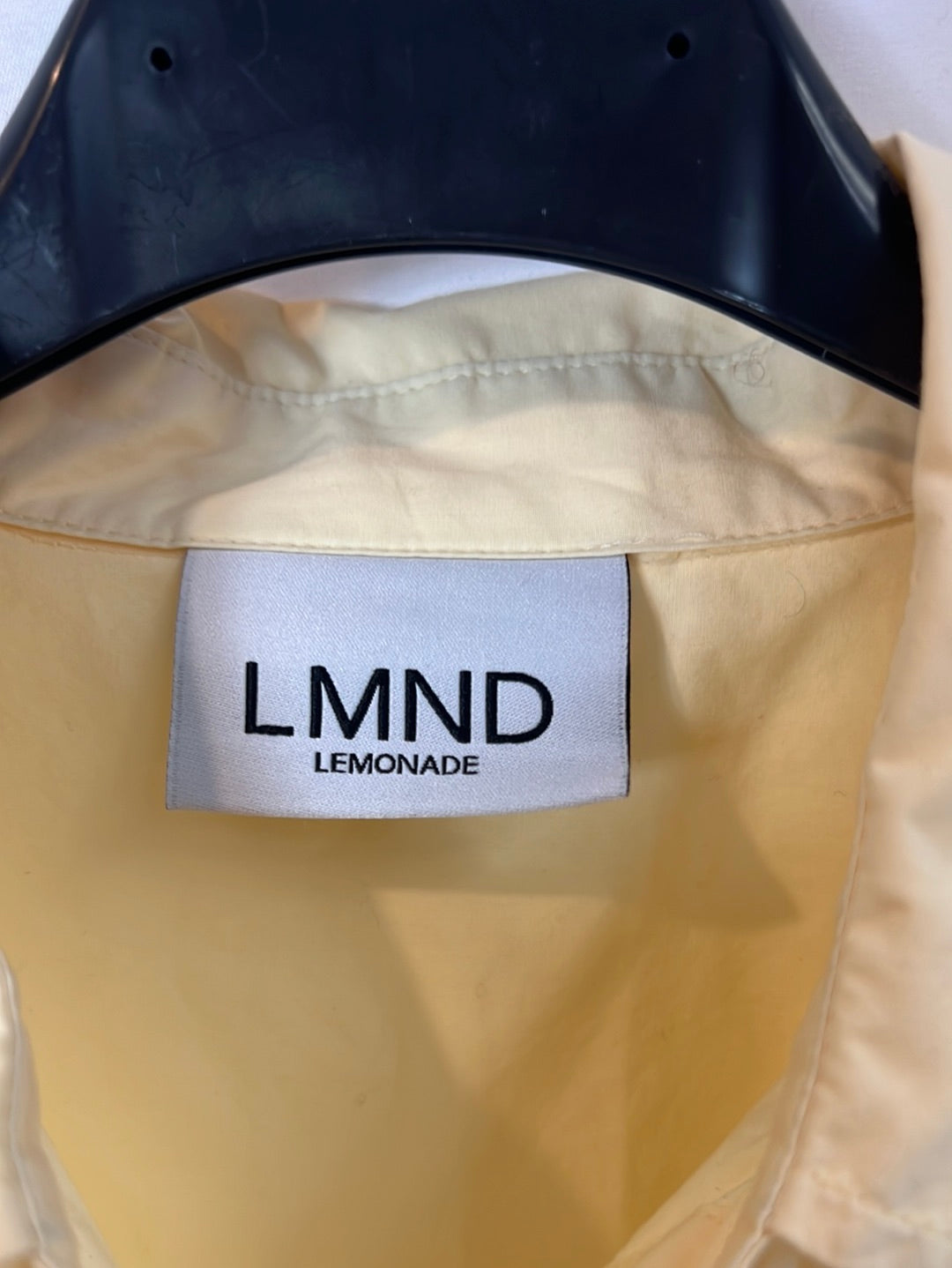 LMND. Camisa amarillo claro algodón. T S/M