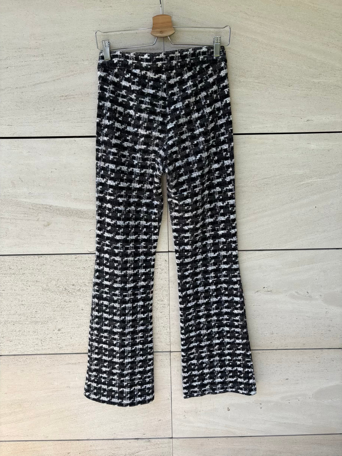 CAMBIO. Pantalón tweed hilos brillo