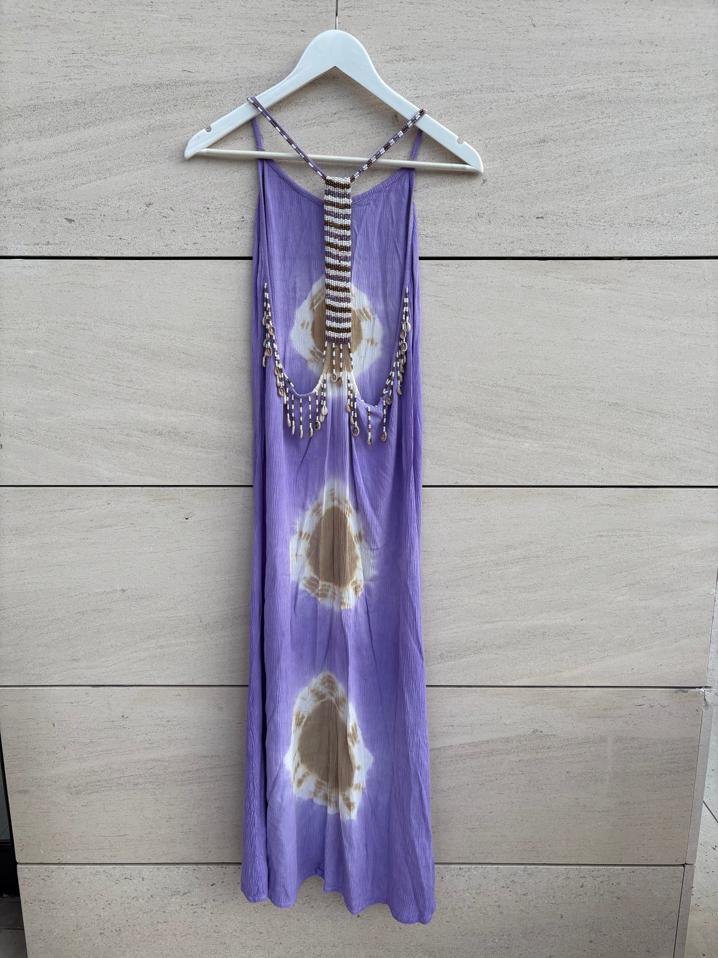 OTRAS. Vestido midi malva detalle abalorios