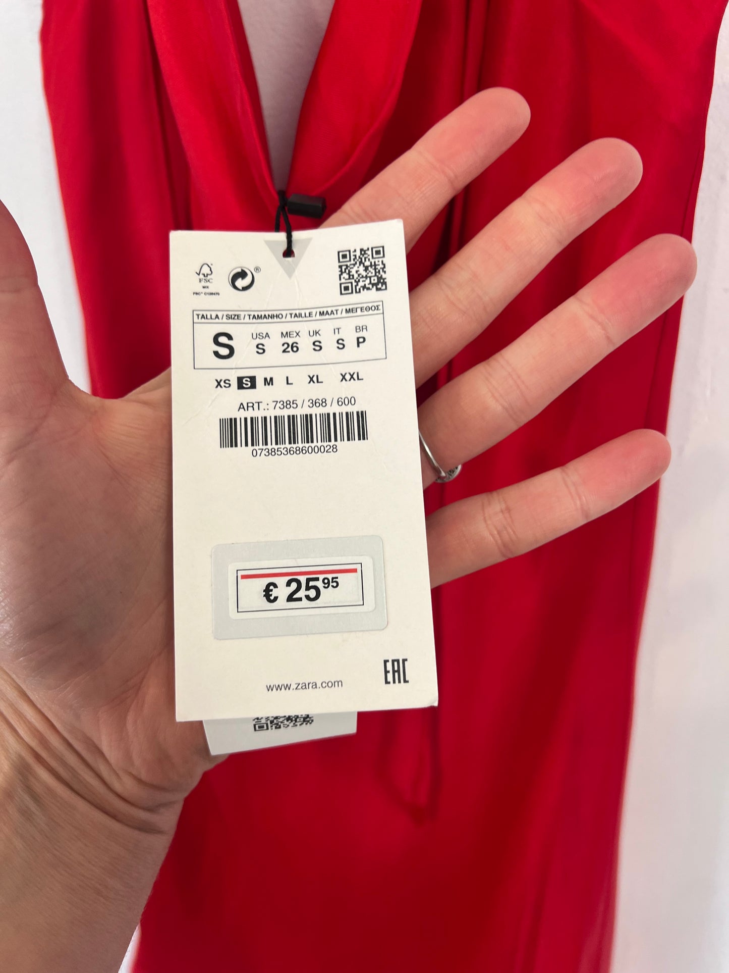 ZARA. vestido rojo satinado  T.s