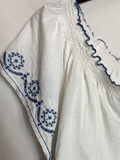 ECOTÉ. Top blanco bordado  T.S