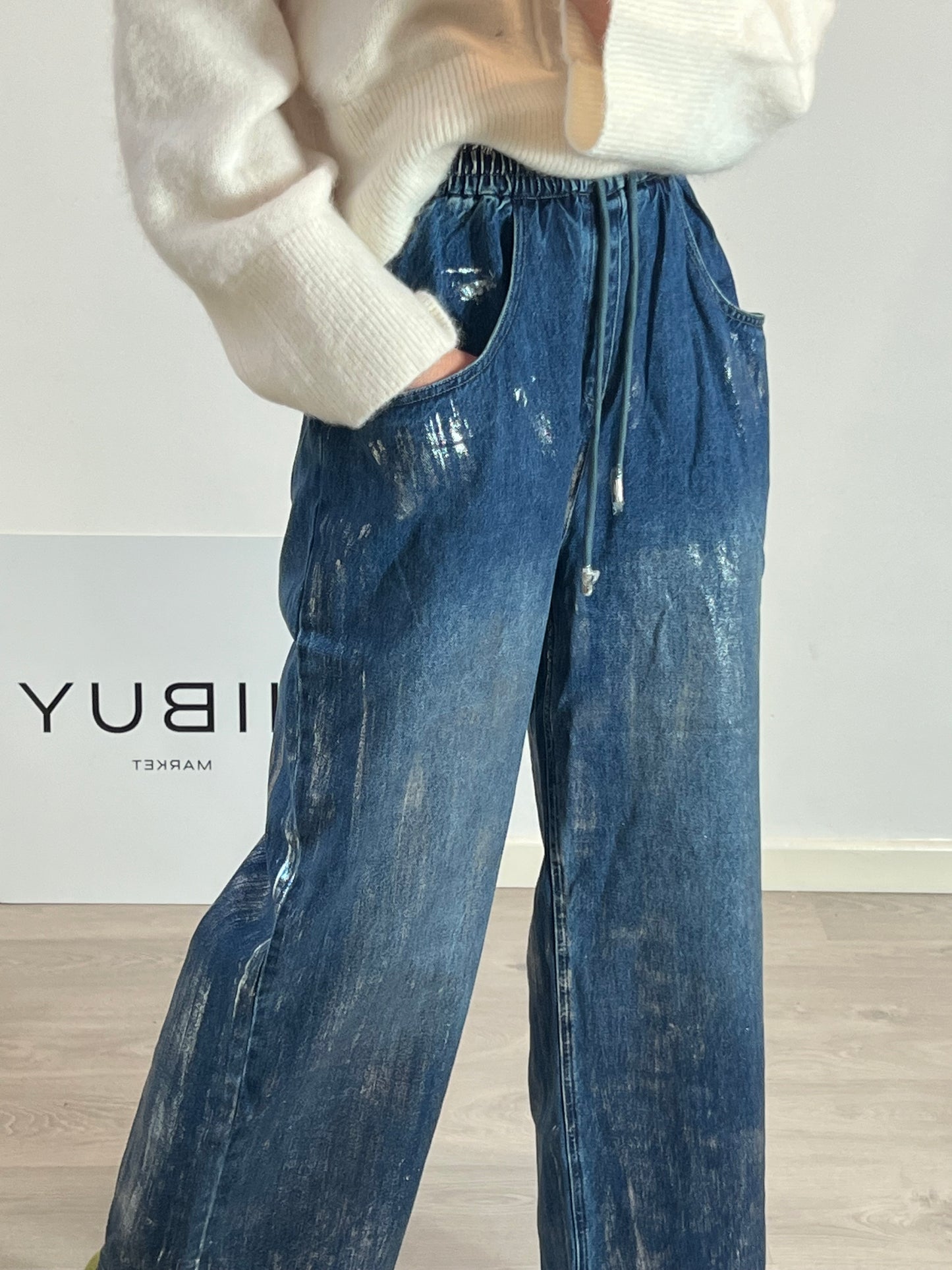 FABRIQUE.  Pantalón vaquero detalles plateados T.s