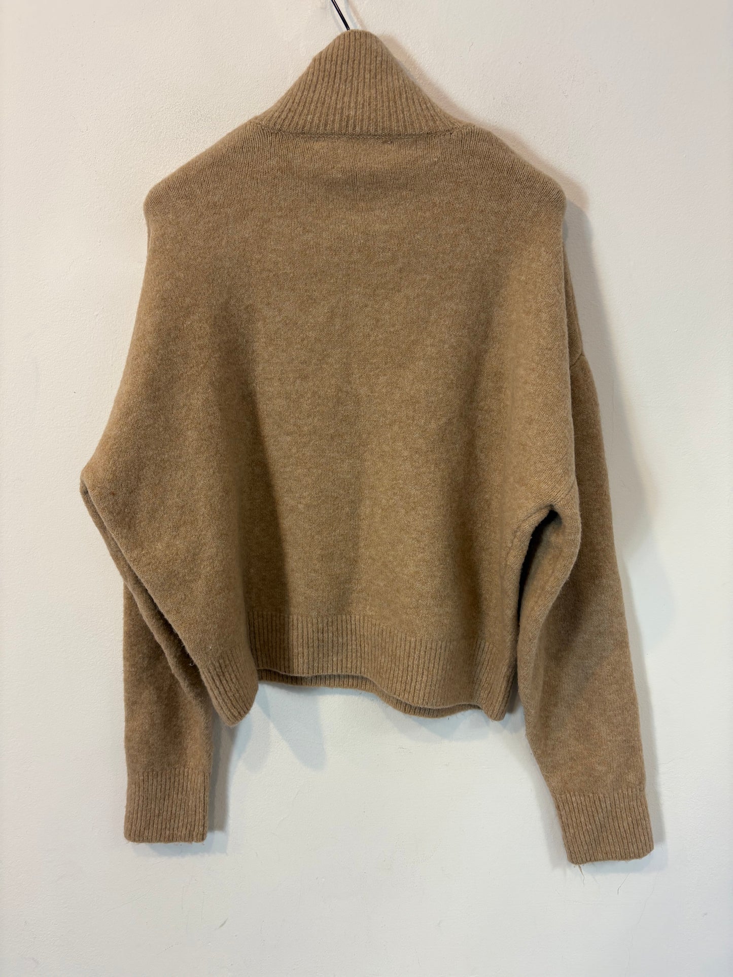 ZARA. Black stretch knit top. TL