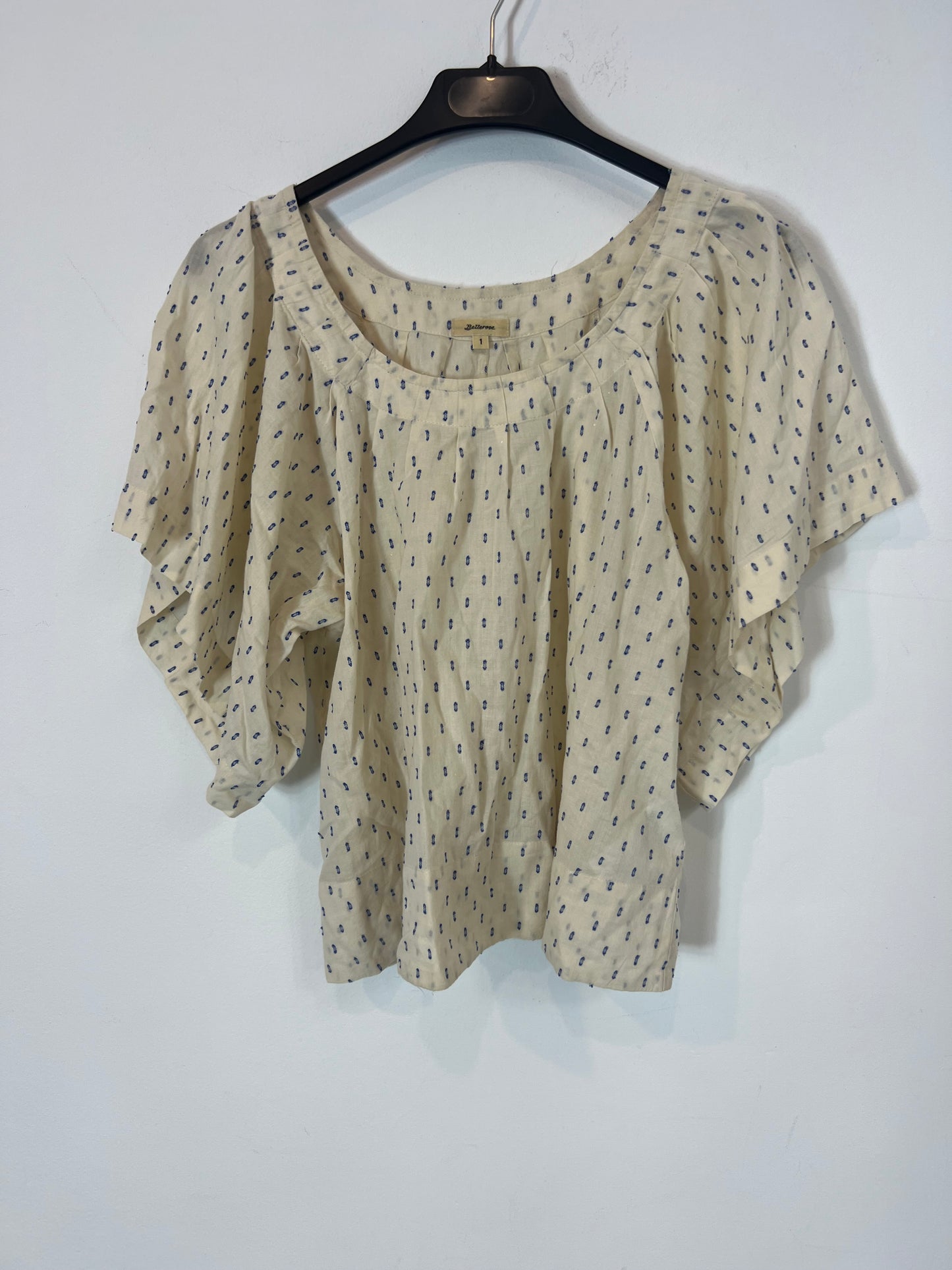 BELLEROSE. Beige blouse with blue embroidery S.1(s)