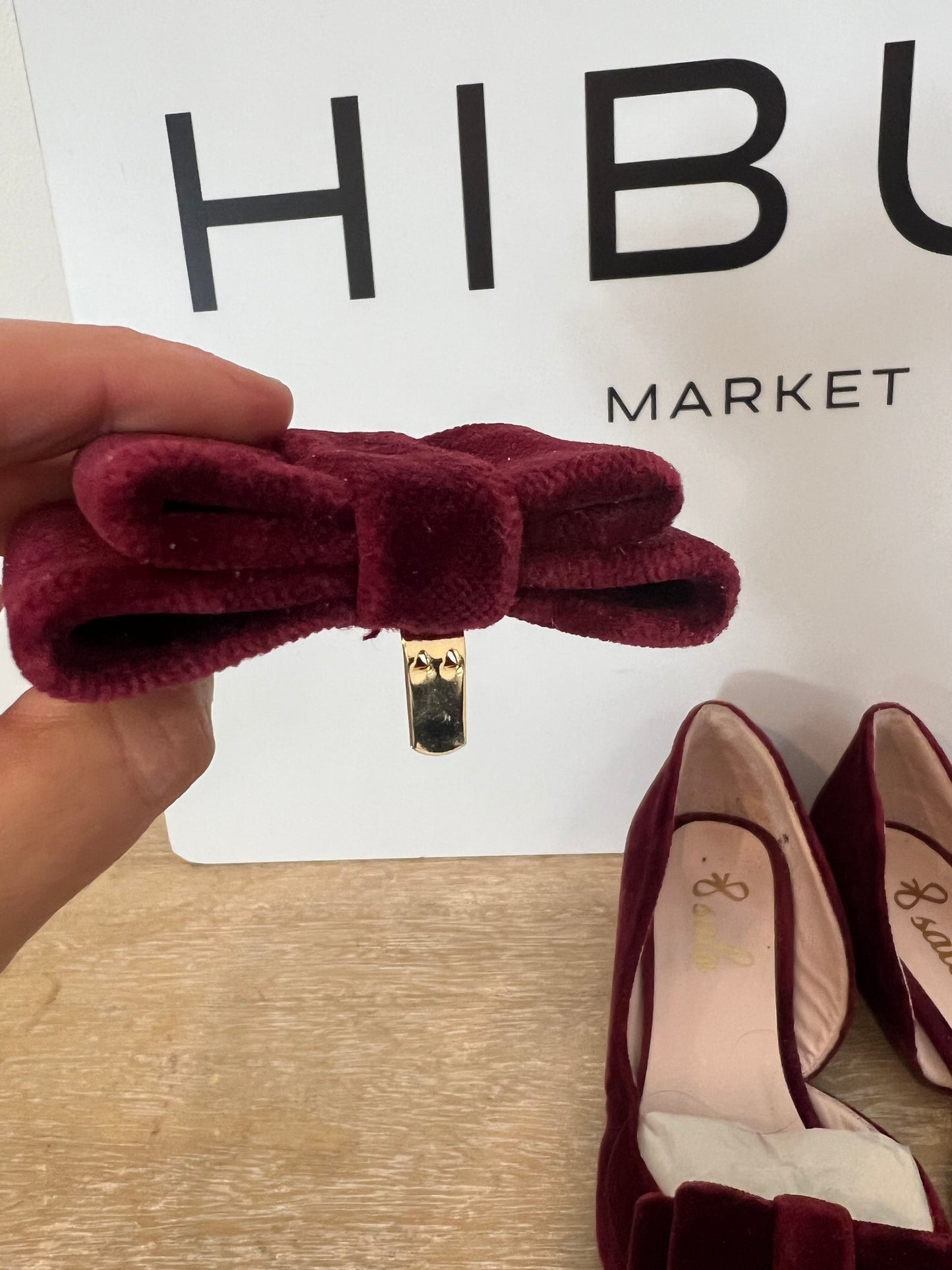 SALO. Manoletina burdeos terciopelo moña extraible T.37