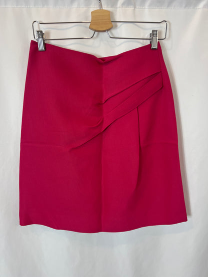 CHLOÉ. Short fuchsia silk skirt. Size 40