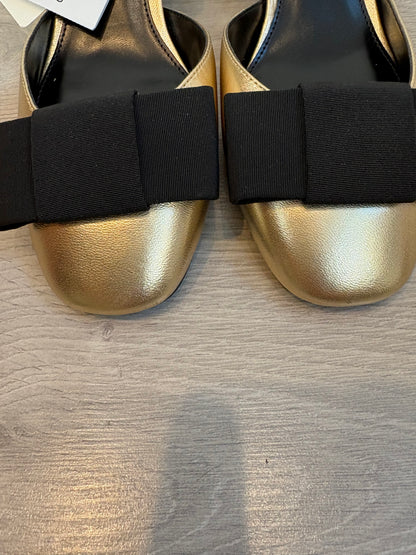 MANGO. Zapato metalizado lazo. T 40