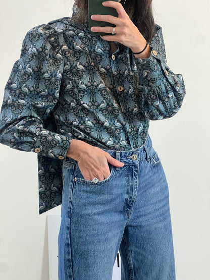 ILÓ-ILÓ. Blusa azul estampada T.s