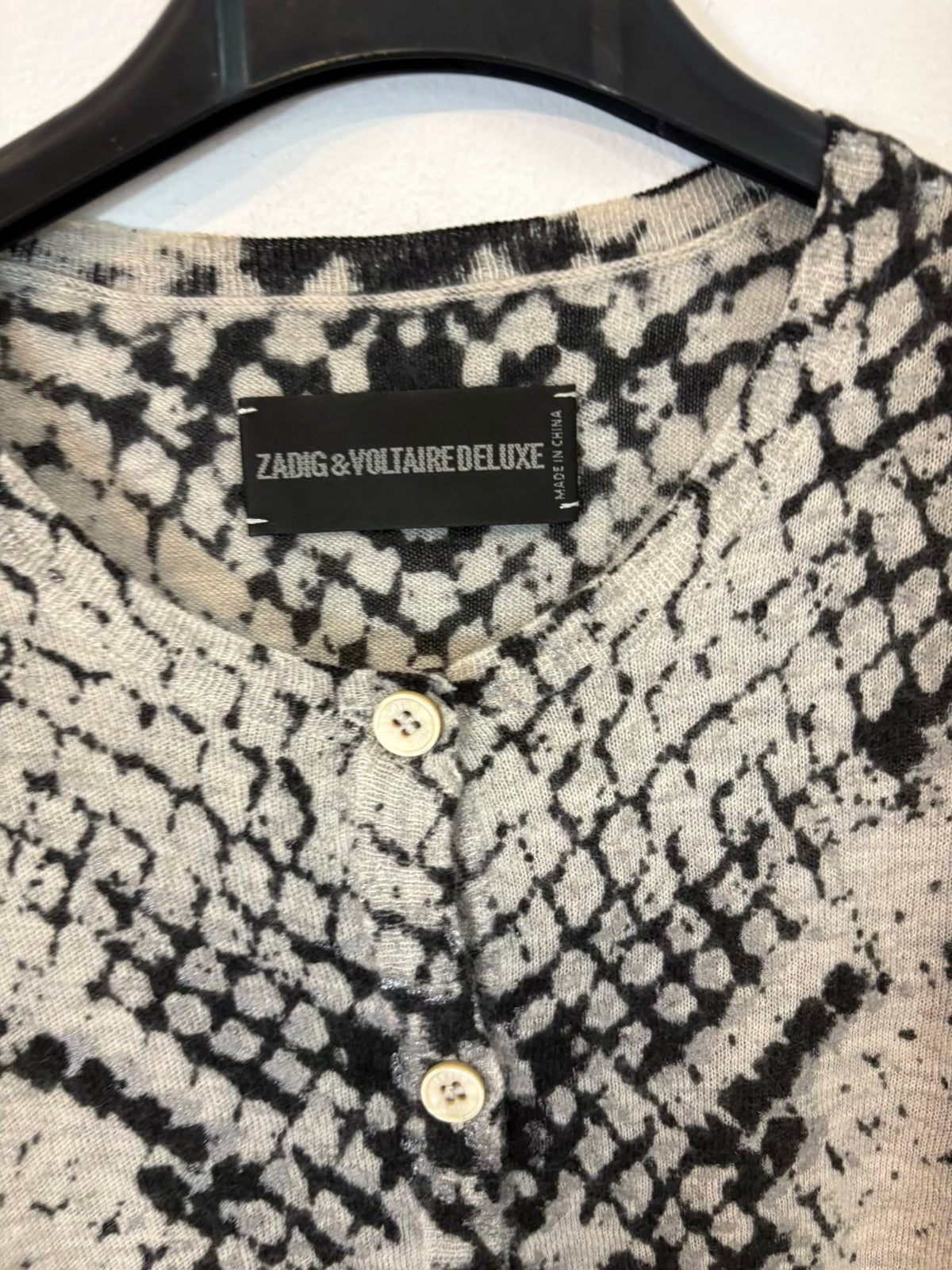 ZADIG & VOLTAIRE. Cárdigan cashmere tonos azules