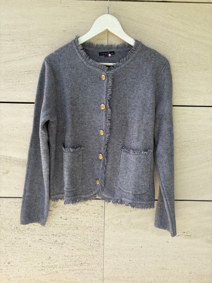 Chaqueta gris botones dorados con lana