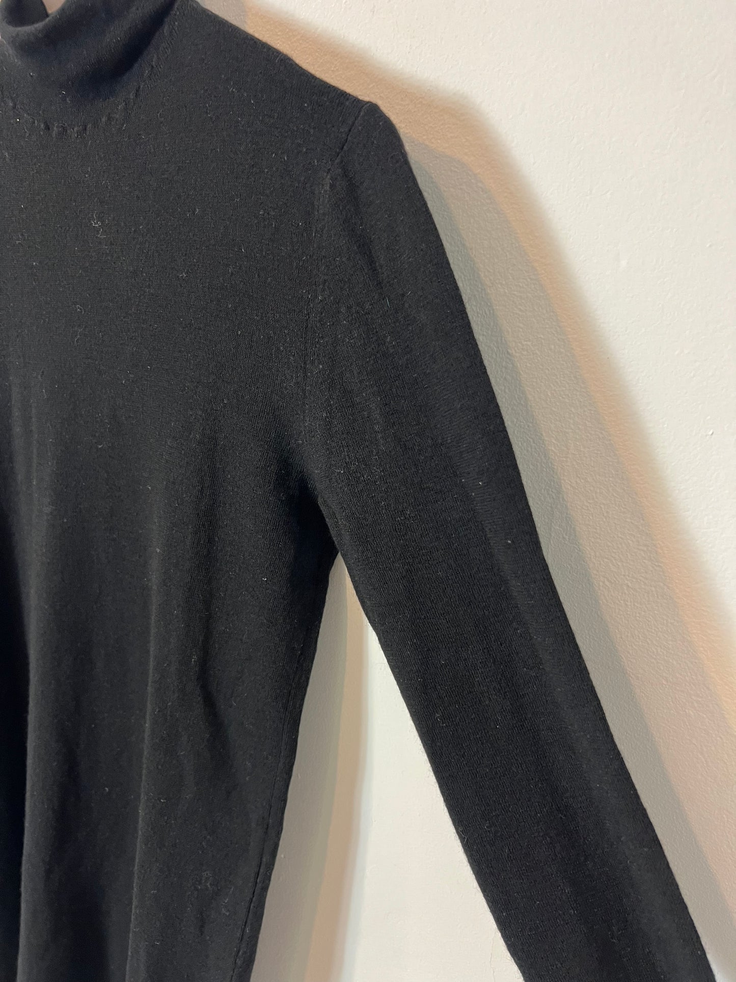 CORTANA. Vestido corto negro lana. T 36