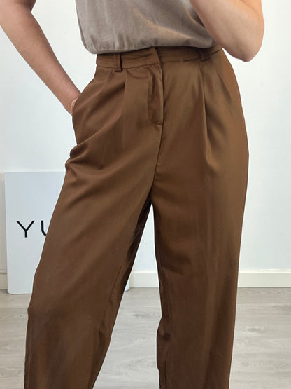 OTRAS. Pantalón marrón sastre. T S