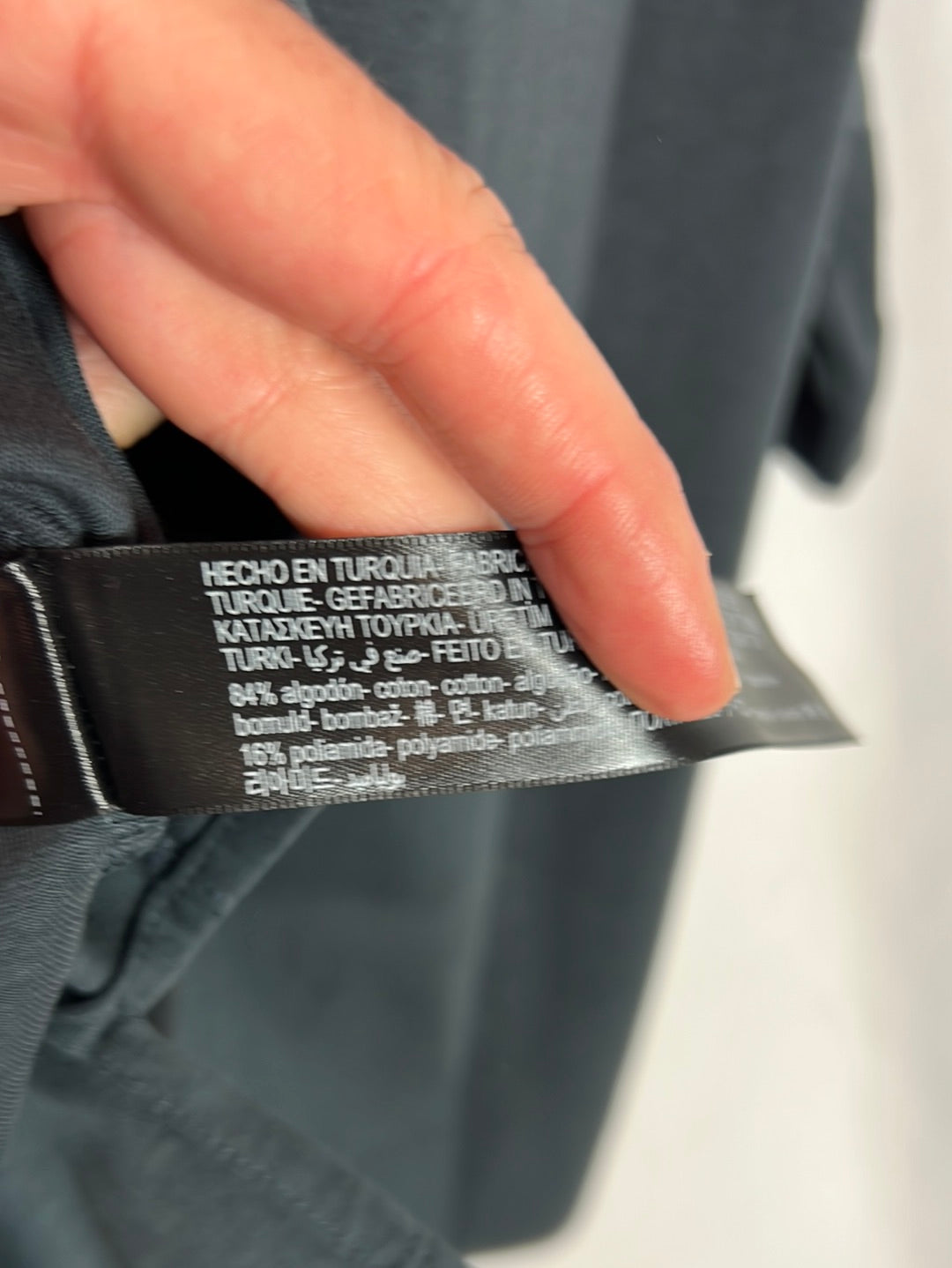 MASSIMO DUTTI. Dark blue polo-style top. Size XS