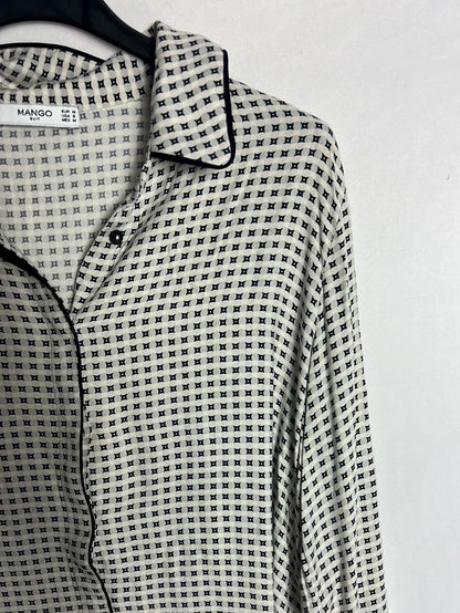 MANGO. Blusa fluida estampada. T M