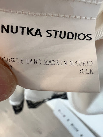 NUTKA STUDIOS. Vestido corto seda lencero. T XS