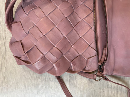 MALABABA. Bolso rosa palo trenzado