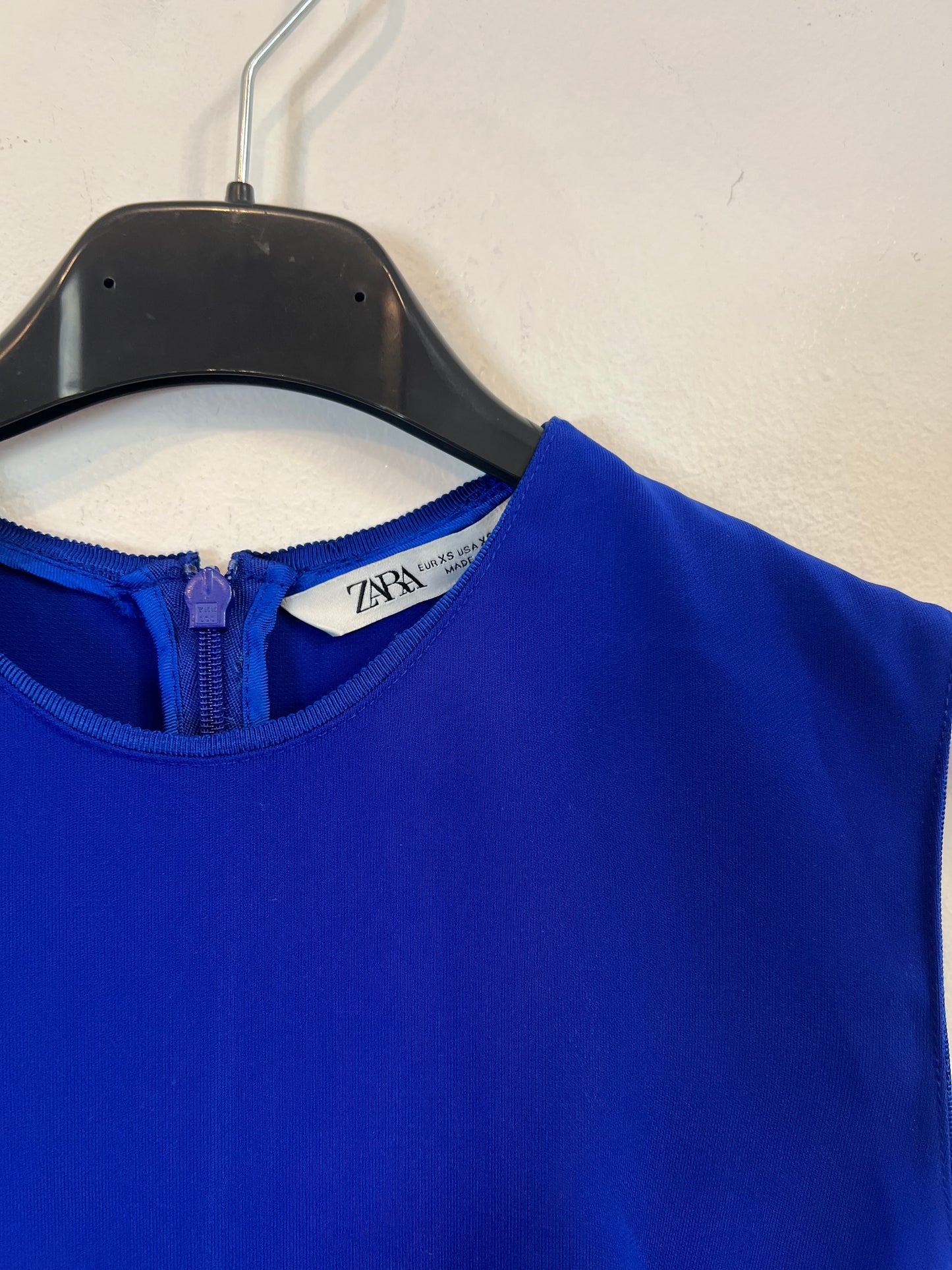 ZARA. Vestido azul Klein T.xs