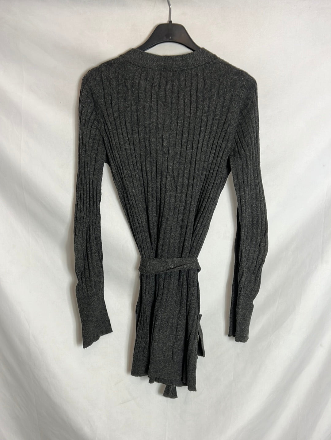 OTHER. Gray ribbed cardigan with belt. Ts/m