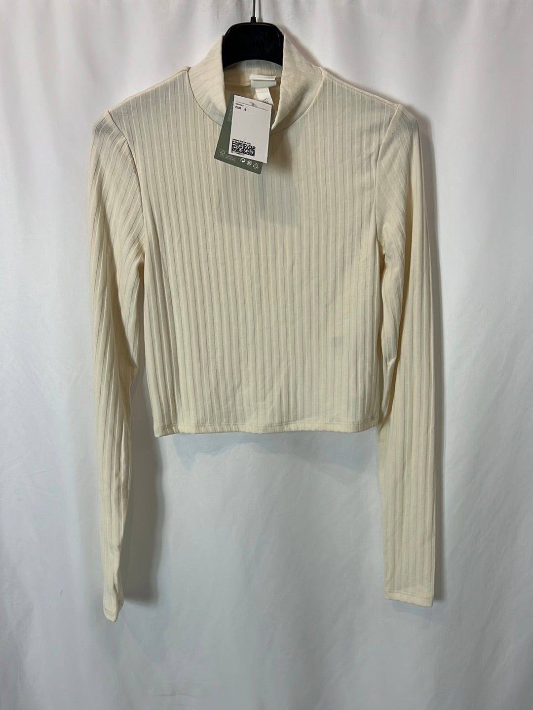 H&amp;M. Ribbed beige top Ts