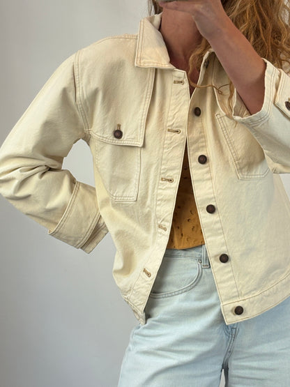 Chaqueta denim beige solapas