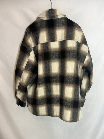 PULL&BEAR . Sobrecamisa cuadros oversized . T S