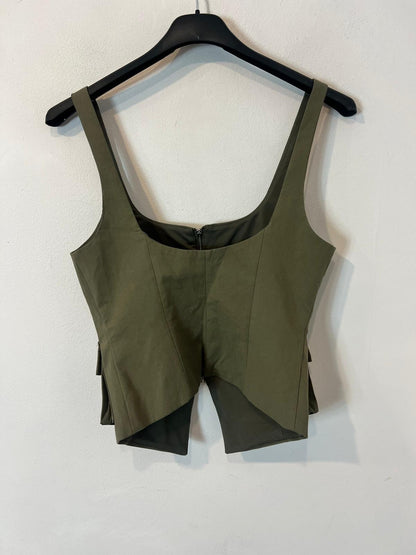 ZARA. Top verde cremallera bolsillos
