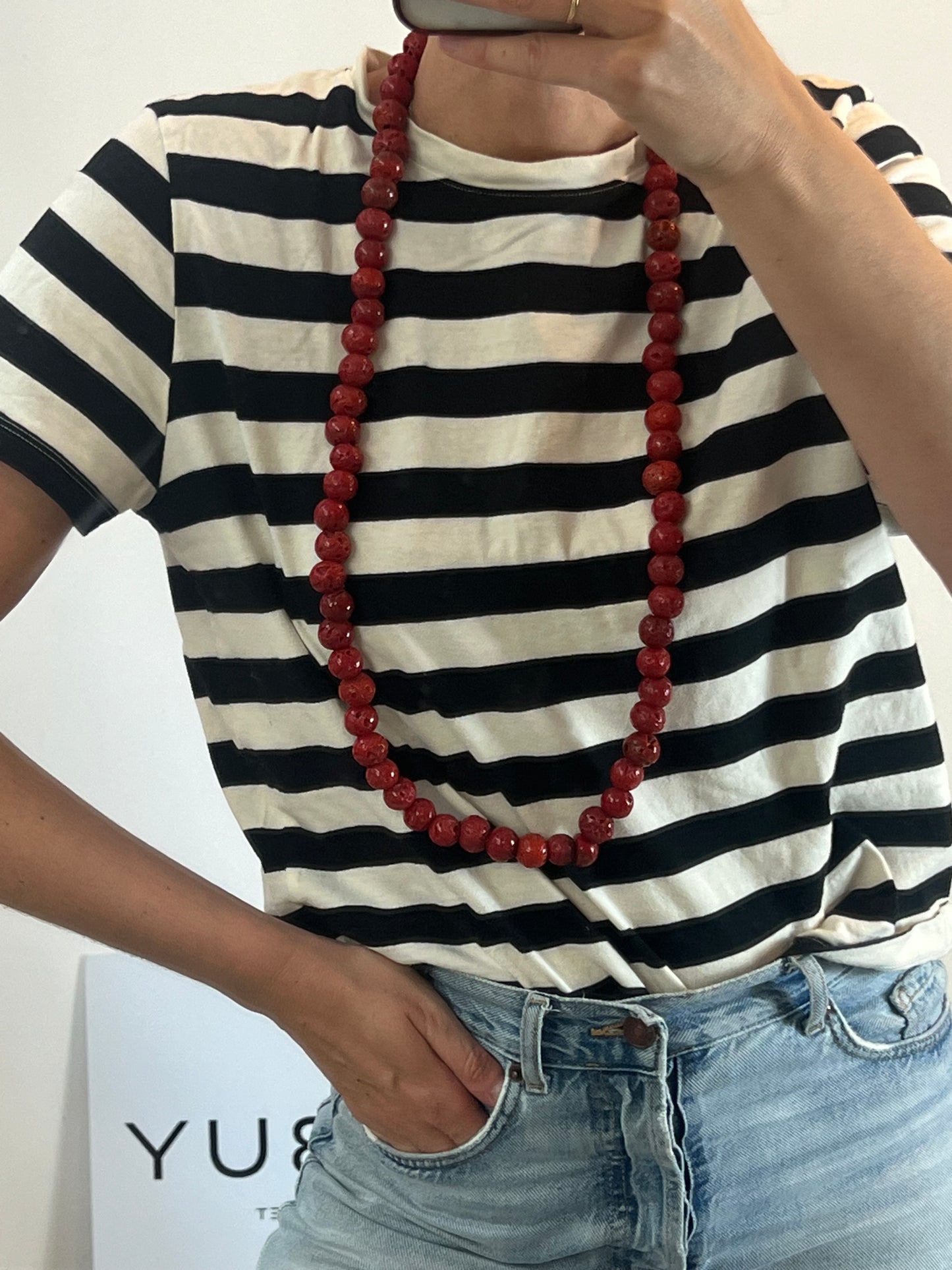 OTHERS. Long red bead necklace