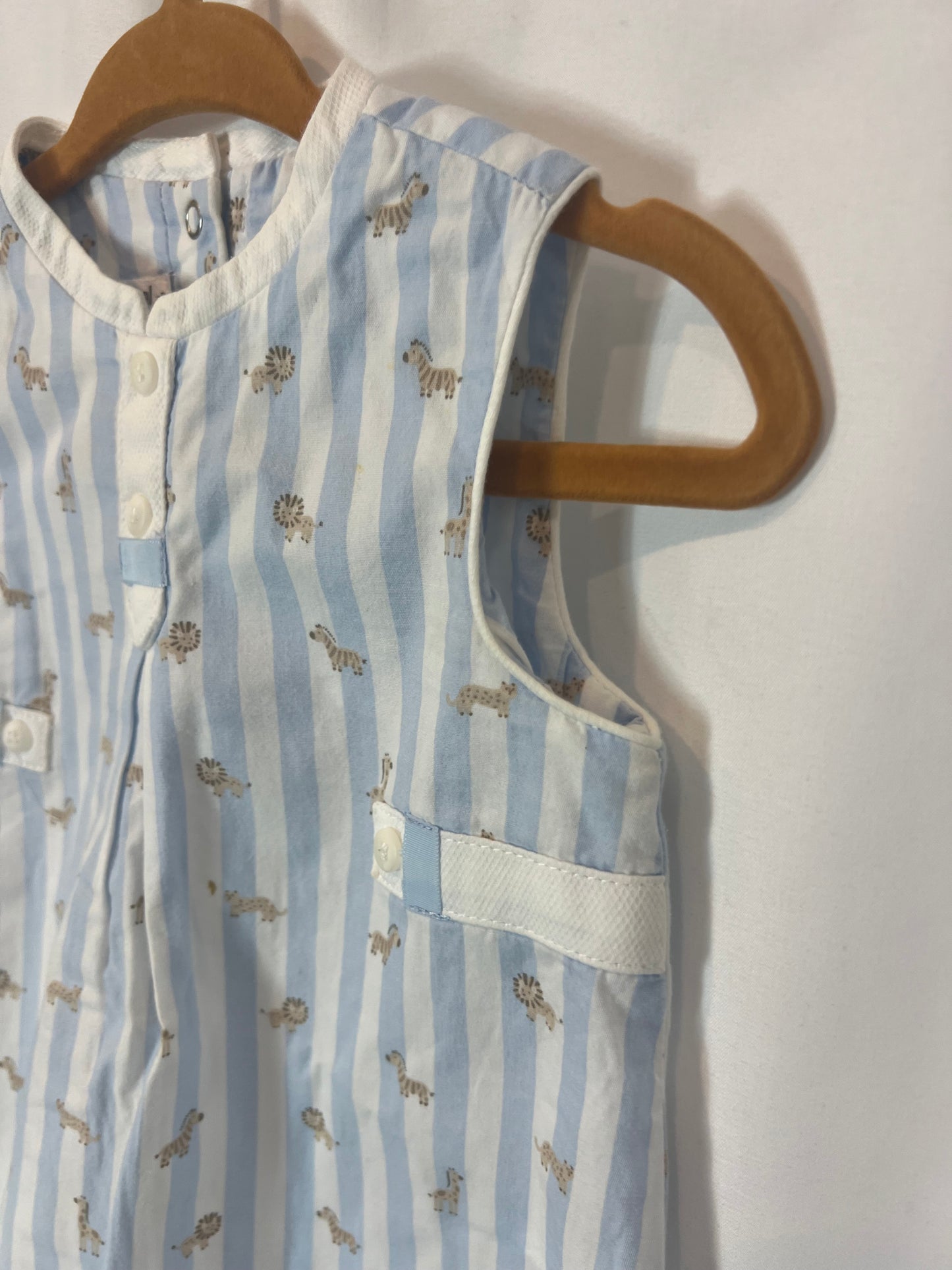 MAYORAL. Ranita rayas estampada. T 6-9 meses