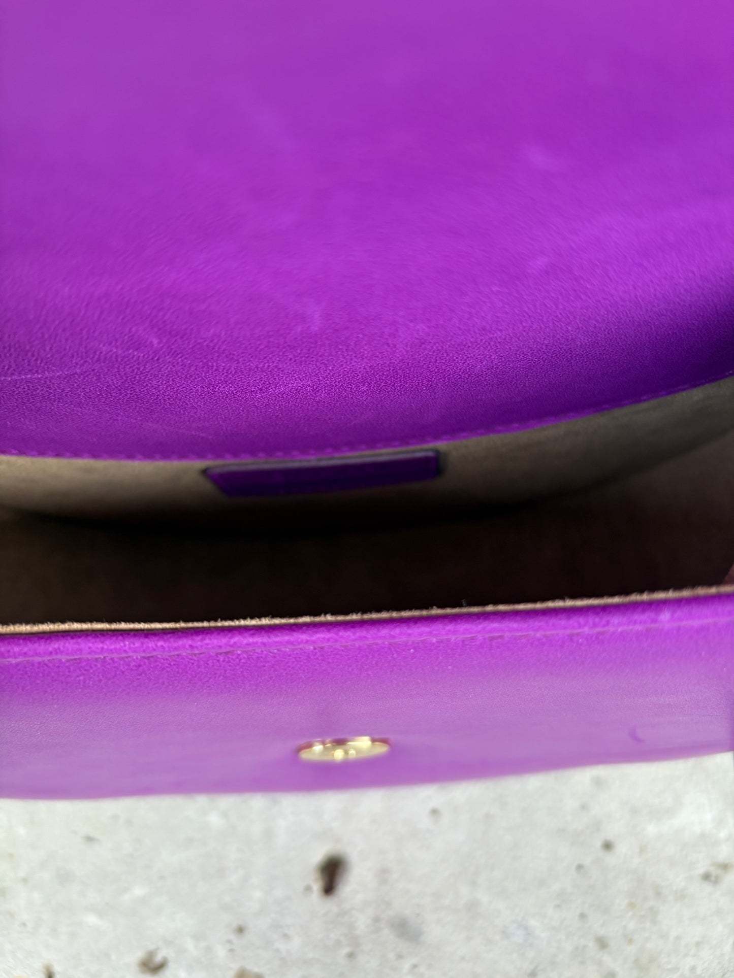 BAKARI. Bolso piel malva