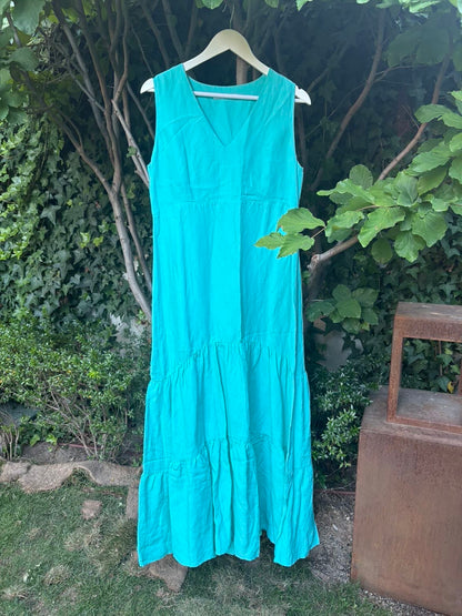CARACTÉRE. Vestido largo azul turquesa con lino
