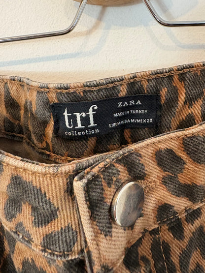 ZARA. Falda denim animal print