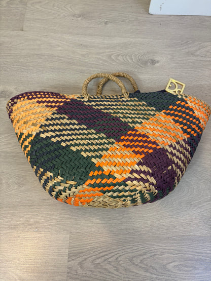 PURIFICACIÓN GARCIA. Capazo mediano colores