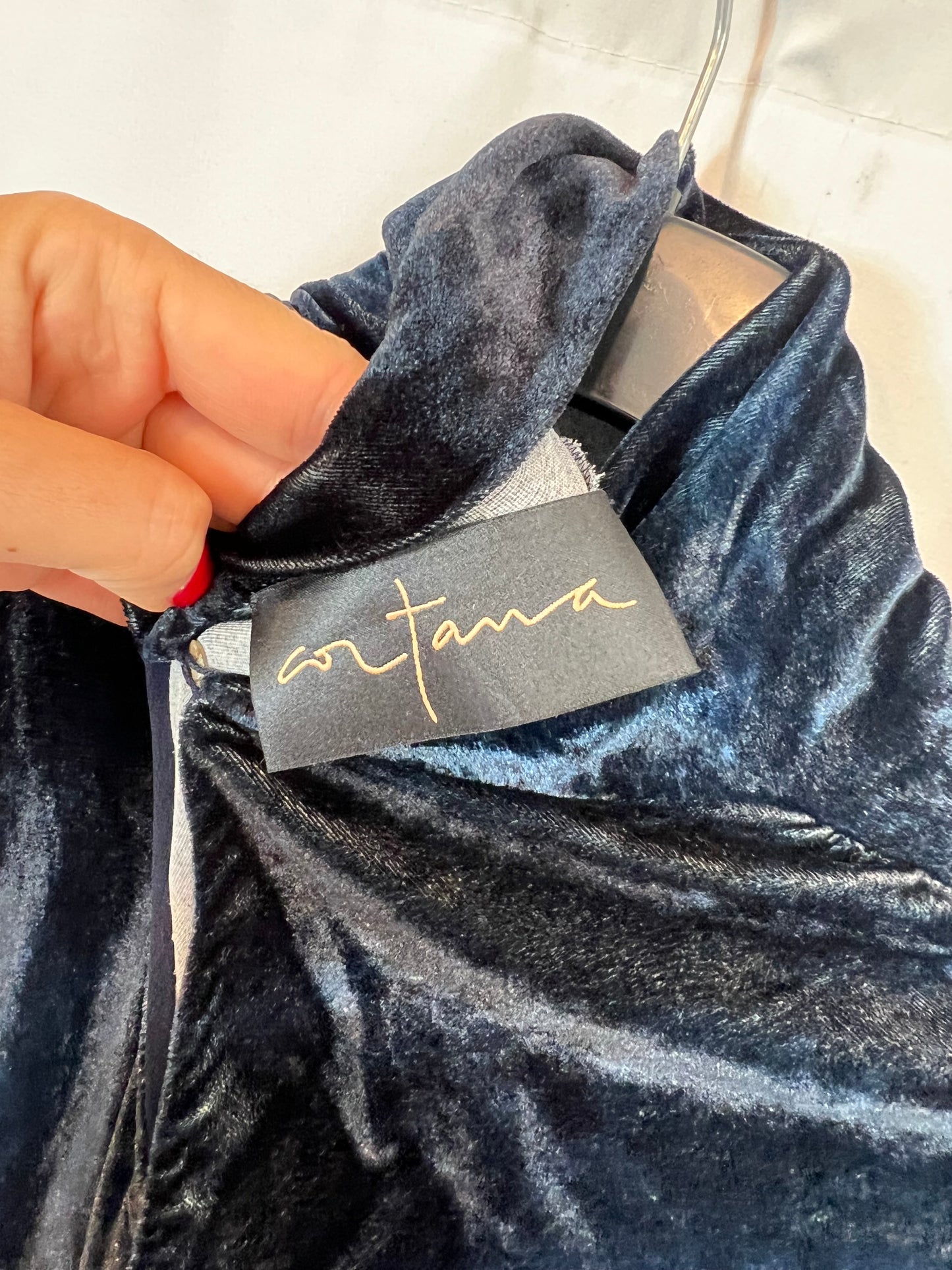 CORTANA. Long velvet dress size 38