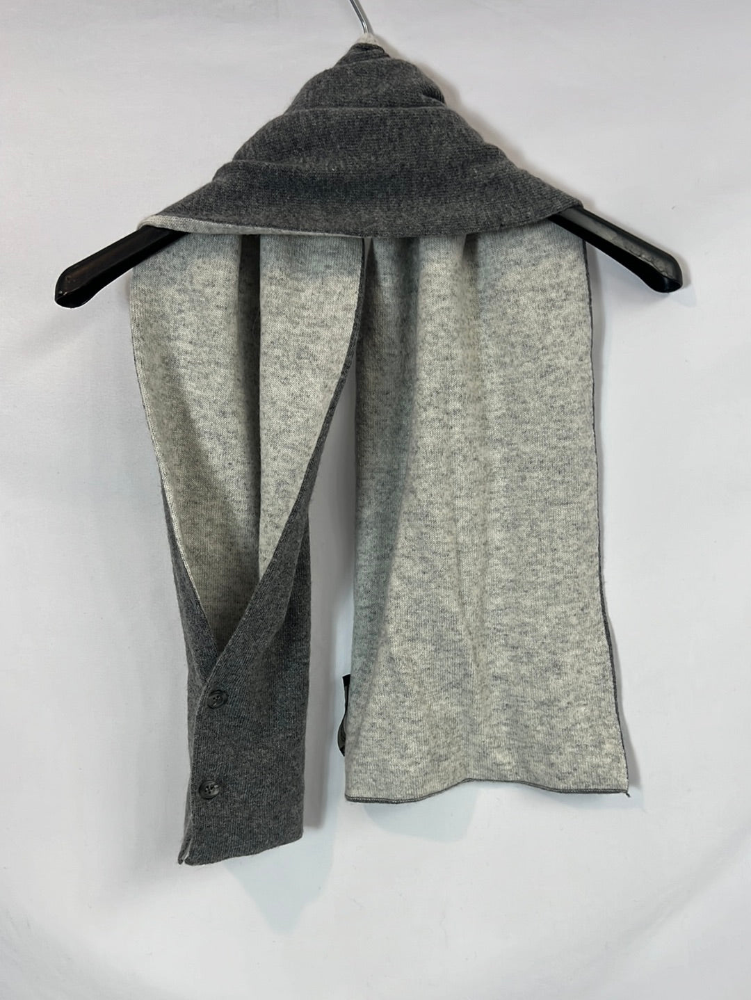 CASHMEREITALY. Gray cashmere scarf