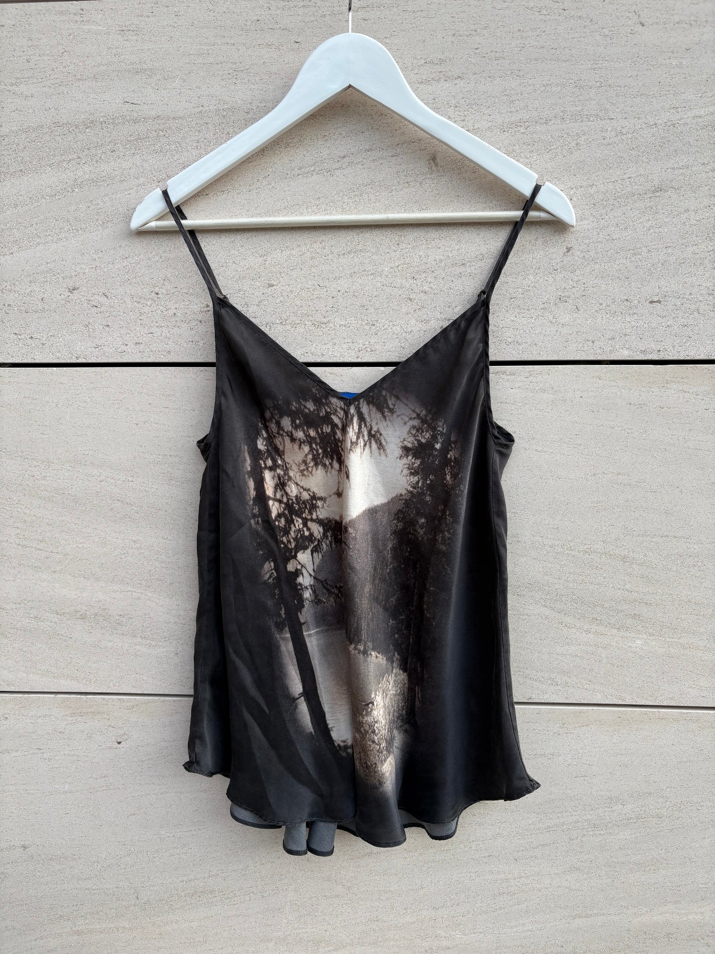 MES DEMOISELLES. Top seda estampado