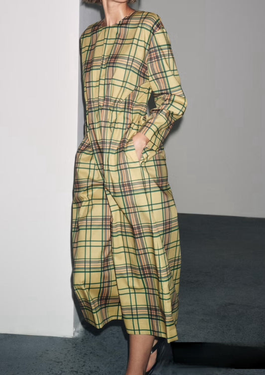ZARA. Vestido largo cuadros en verde  bolsillos