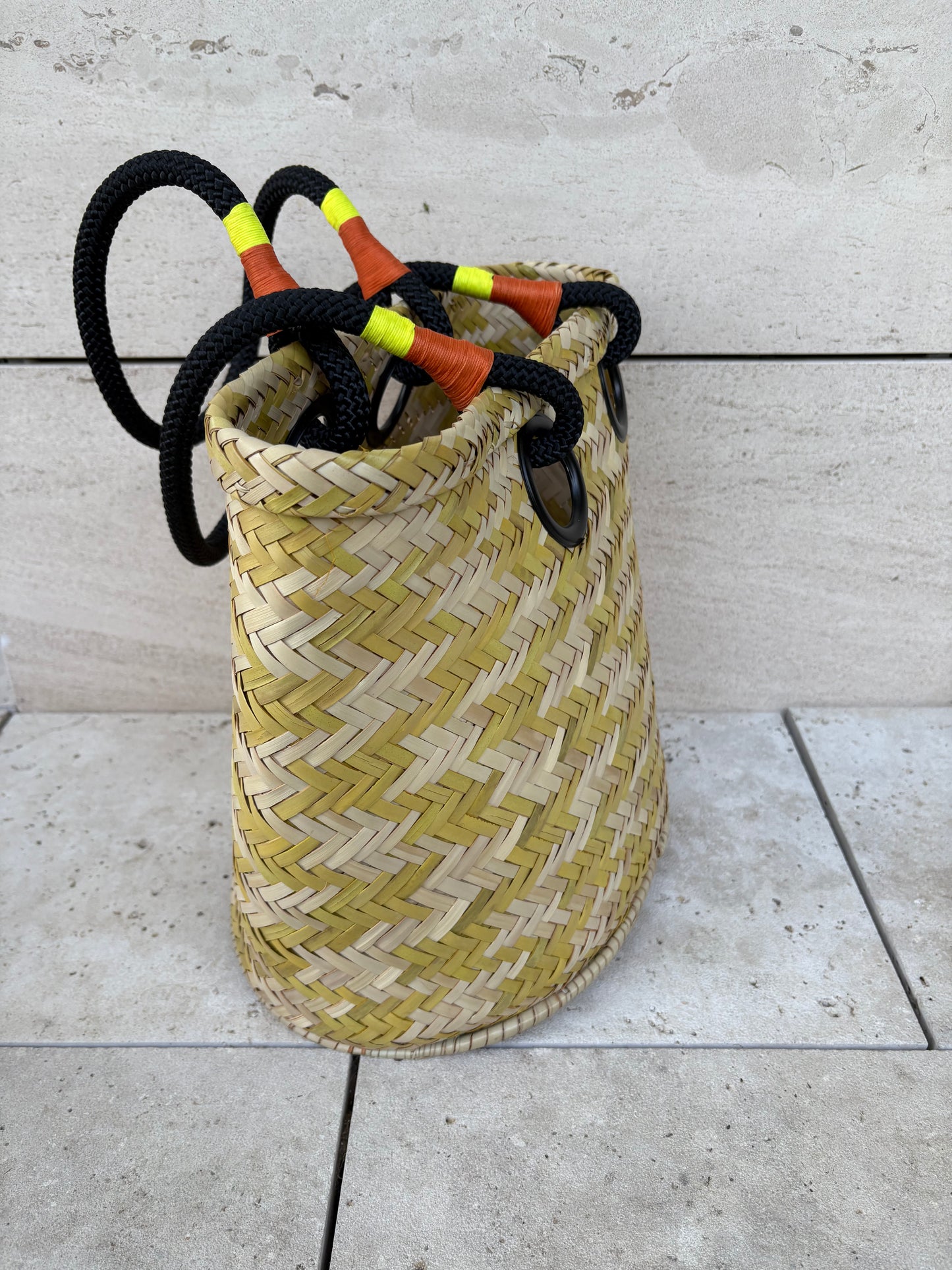 Bolso hecho a mano asas cuerda